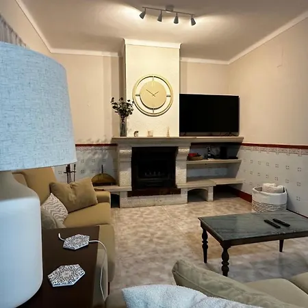 بيت للعطل Casa Sol E Mar By Ferias Em Figueira فيغيورا دا فوز