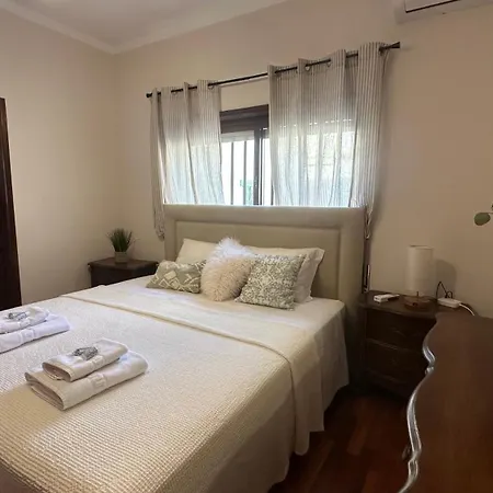 بيت للعطل Casa Sol E Mar By Ferias Em Figueira فيغيورا دا فوز